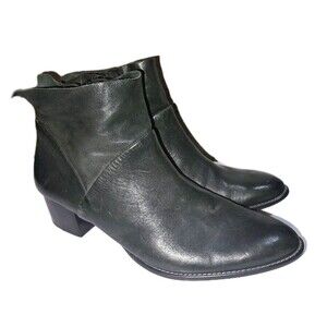 PAUL GREEN NELLY Sz 8 Soft Black Leather Pull On Chic Pliable Top Ankle Booties